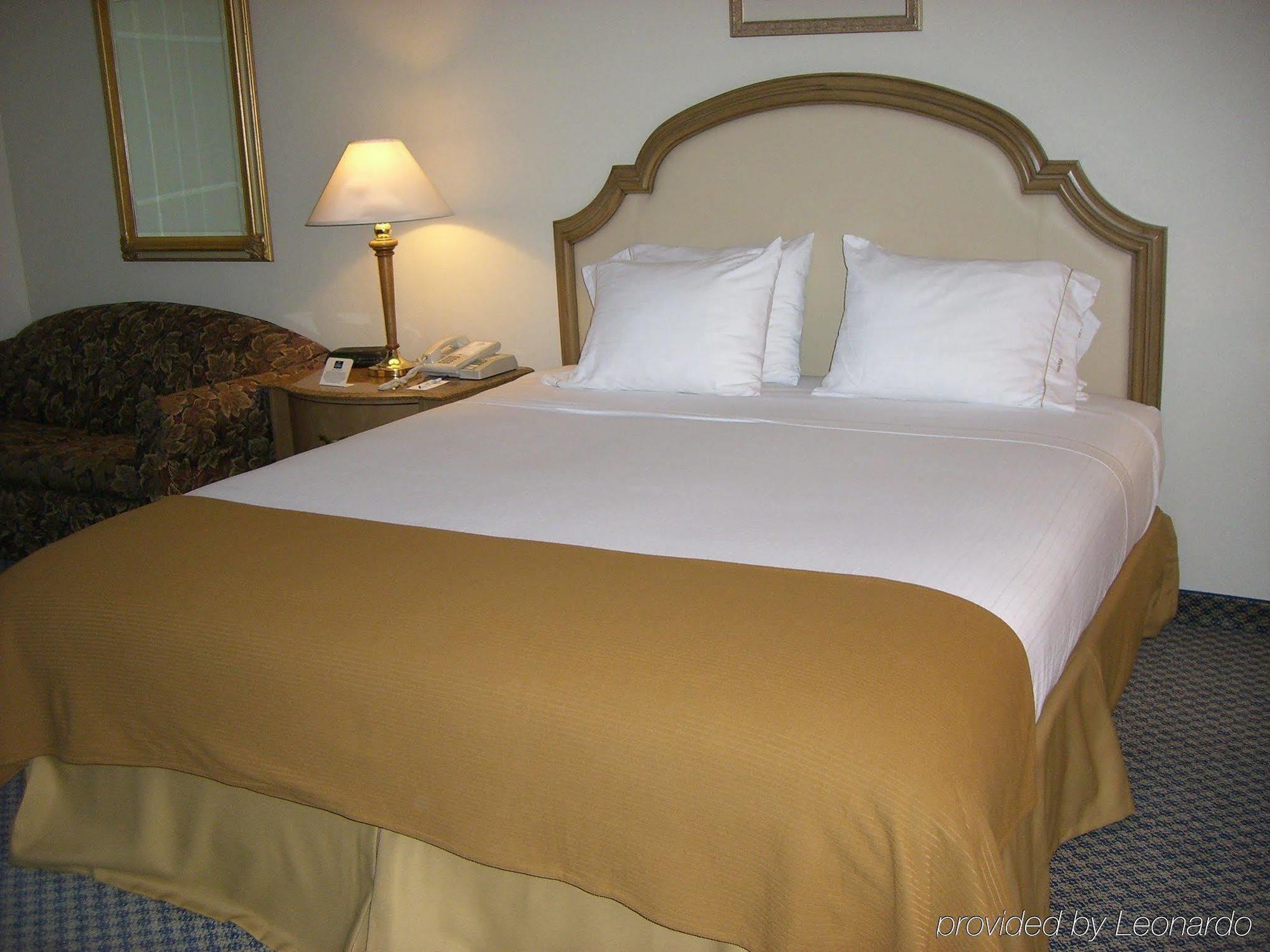 Comfort Inn & Suites Houston I-10 West Energy Corridor Zimmer foto