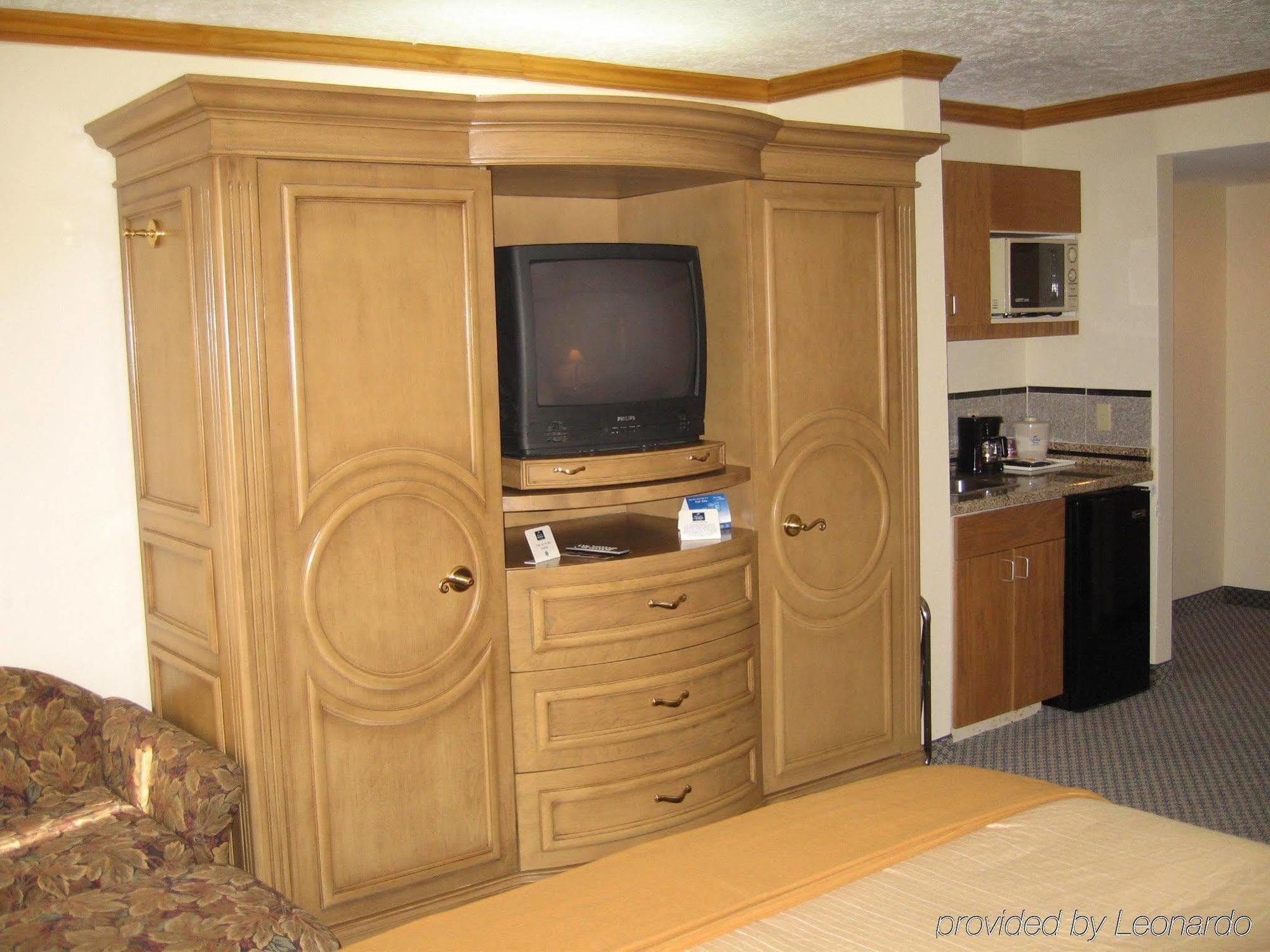 Comfort Inn & Suites Houston I-10 West Energy Corridor Zimmer foto